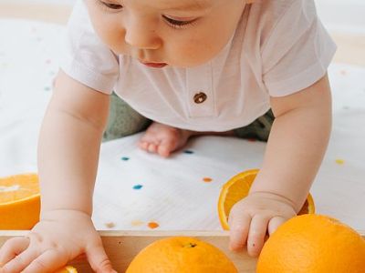 Πότε μπορεί το μωρό να πιει χυμό από πορτοκάλι;