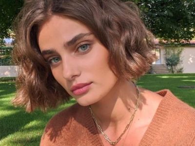 Έχεις κοντά μαλλιά; Έτσι θα κάνεις τέλειους κυματισμούς χωρίς εργαλεία θερμότητας