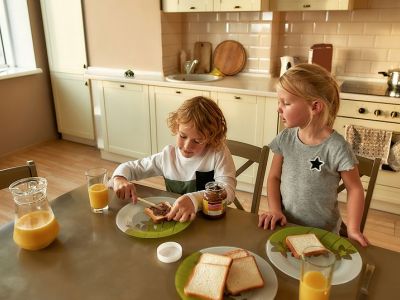 Παιδική διατροφή: Γρήγορα σνακ για μετά το σχολείο (vid)