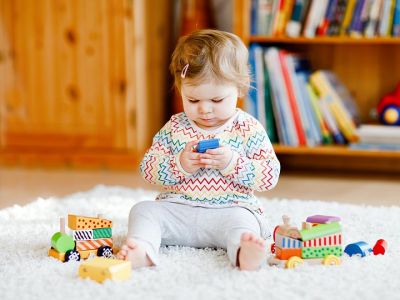 Πώς μπορείτε να ενισχύσετε την κινητική και γνωστική ανάπτυξη του μωρού;