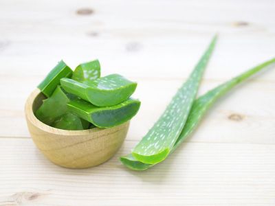 Tips για μαμάδες: 12 χρήσεις της αλόης στη ρουτίνα ομορφιάς