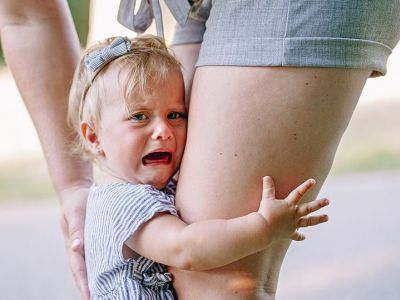 Πότε το μωρό εμφανίζει άγχος για τα ξένα πρόσωπα;