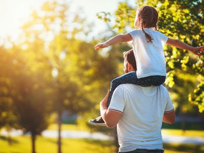 Συνεπιμέλεια: Κάθε παιδί έχει δικαίωμα να το φροντίζουν εξίσου και οι δύο γονείς του