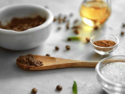 Tips για μαμάδες: Σπιτικό scrub με κακάο και ζάχαρη