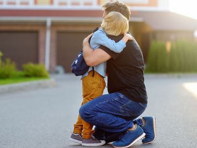 Το δικαίωμα σχολικής ενημέρωσης των γονέων που δεν ασκούν την επιμέλεια τέκνων