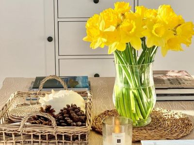 Coffee table: Ιδέες για να το διακοσμήσετε τώρα την άνοιξη