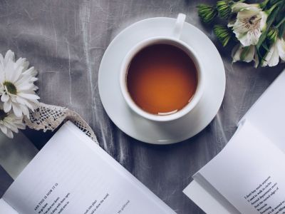 Τι προσθέτουν οι wellness experts μέσα στον καφέ τους;