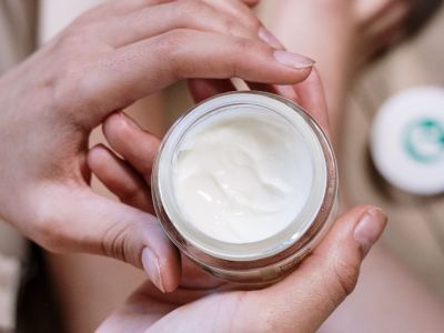 Υπάρχει ένα σημείο του σώματός σου που ξεχνάς να ενυδατώσεις…