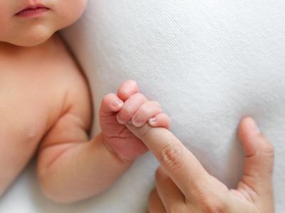 Πώς επηρεάζει η μέθοδος τοκετού την οπτική αντίληψη του παιδιού