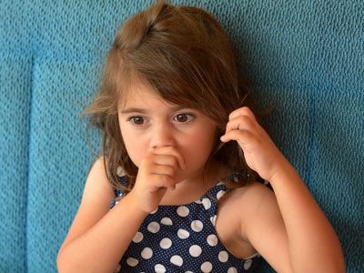 Πώς σταματάει το παιδί να πιπιλάει το δάχτυλό του;