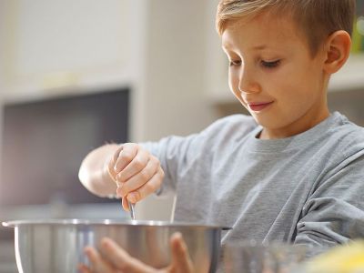 Η απόλυτη συνταγή για πασχαλινό κέικ καρότου είναι αυτή (vid)