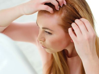 Tips για μαμάδες: Πέντε φυσικοί τρόποι να καταπολεμήσετε την πιτυρίδα