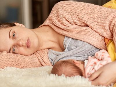 Οι μητέρες δεν χρειάζονται άλλες συμβουλές, ένα χέρι βοηθείας έχουν ανάγκη