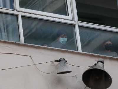 Άνοιγμα σχολείων με self test: Τι γίνεται αν βγει αρνητικό ή θετικό - Πώς λειτουργεί η σχολική κάρτα