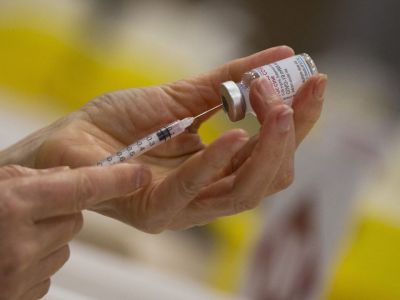 Moderna: Αποτελεσματικό κατά 96% το εμβόλιο στους εφήβους - Τι ανακοίνωσε η εταιρεία