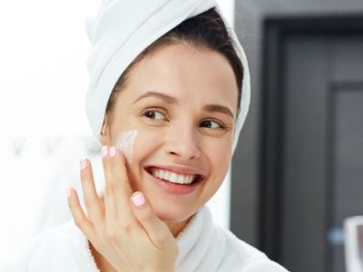 Cloud skin: Η νέα τάση ομορφιάς είναι ιδανική για τα virtual meetings σου