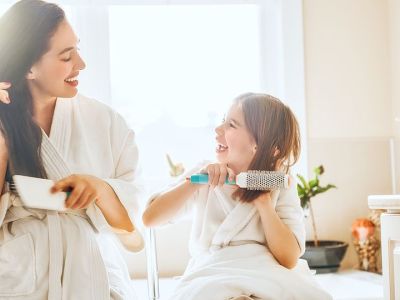 Ομορφιά για μαμάδες: Tips για δυνατά, λαμπερά και υγιή μαλλιά