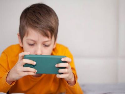 5 λόγοι για τους οποίους δεν πρέπει να δώσετε στο παιδί σας smartphone