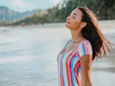 3 βιταμίνες που σε βοηθούν να ανακτήσεις τις δυνάμεις σου όταν κάνει ζέστη