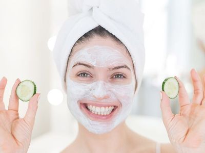 Tips για μαμάδες: Τρεις μάσκες προσώπου με αγγούρι για βαθιά ενυδάτωση