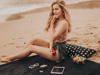 8 cool τρόποι να δέσεις το μαγιό σου στην παραλία