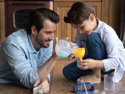 Τρία πειράματα για παιδιά με υλικά που έχετε στην κουζίνας σας (vids)