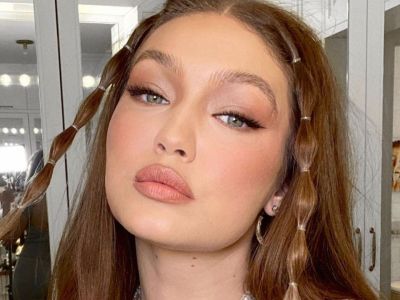 Τα slip-on παπούτσια της Gigi Hadid είναι τo απόλυτο shoe trend του καλοκαιριού