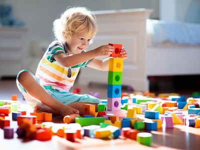 Τι παιχνίδια να πάρετε σε ένα δίχρονο