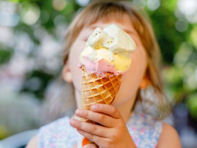 Κάθε πότε μπορεί να τρώει το παιδί παγωτό;