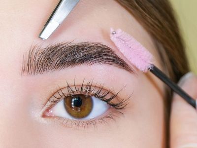 Tips για να βγάλετε τα φρύδια σας πριν τις γιορτές σαν επαγγελματίας (vids)