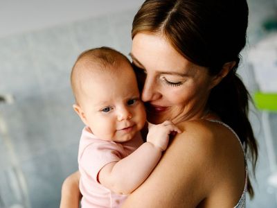 Πώς αλλάζει ο εγκέφαλος της γυναίκας όταν γίνεται μαμά;