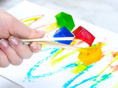 Ζωγραφική για παιδιά: Ζωγραφίστε με... παγάκια (βίντεο)