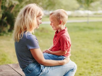 Έρευνα: Πώς μαθαίνουν τα παιδιά να μιλάνε;