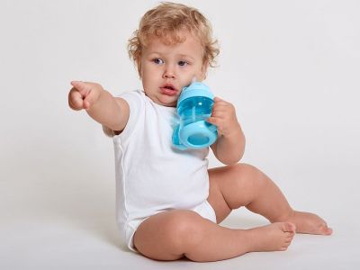 Από το μπουκάλι στο εκπαιδευτικό ποτηράκι - Πώς θα κάνετε τη μετάβαση