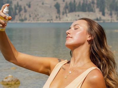 8 face mist για να αντέξεις τον καύσωνα