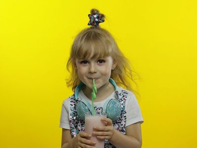 Milkshake με παγωτό βανίλια και ταχίνι για τα παιδιά