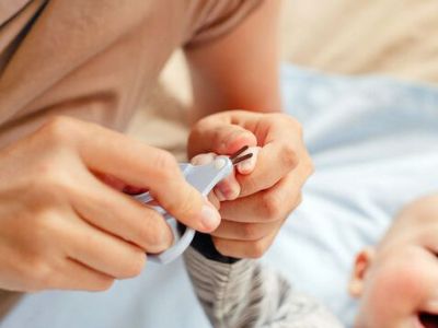 Μπορούν τα μωρά να γεννηθούν με μακριά νύχια;