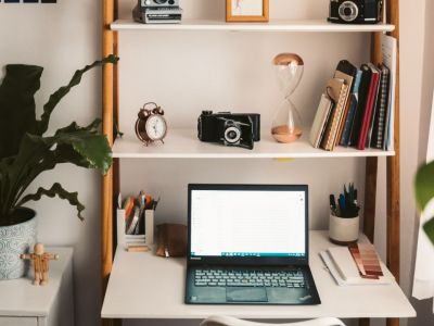 5 tips για να δημιουργήσεις ένα ιδανικό εργασιακό περιβάλλον μέσα στο σπίτι