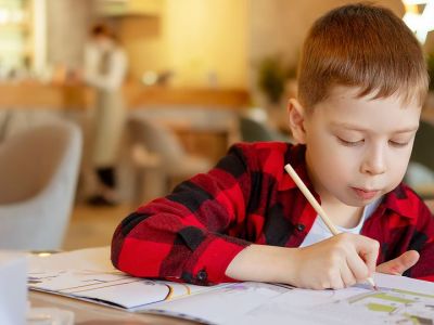 Επιστροφή στο σχολείο: Χρωμοσελίδες με θέμα το σχολείο