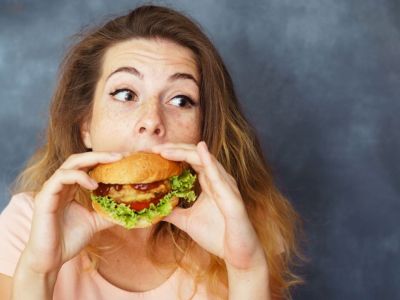 Εναλλαγές διάθεσης και υπερφαγία: 6 τρόποι διαχείρισης (εικόνες)