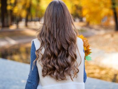 Φθινοπωρινή τριχόπτωση: Τι πρέπει να περιλαμβάνει η διατροφή σας (εικόνες)