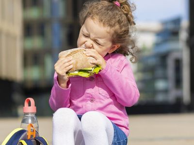Τα σχολεία άρχισαν! Πέντε υγιεινές και εύκολες συνταγές για σνακ των παιδιών