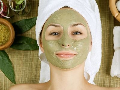 Tips ομορφιάς για μαμάδες: Τρεις σπιτικές μάσκες σύσφιξης προσώπου