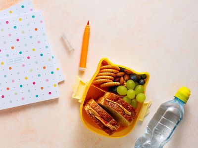 Σνακ για το σχολείο: Τι επιλέγουν οι μαμάδες για το κολατσιό των παιδιών;