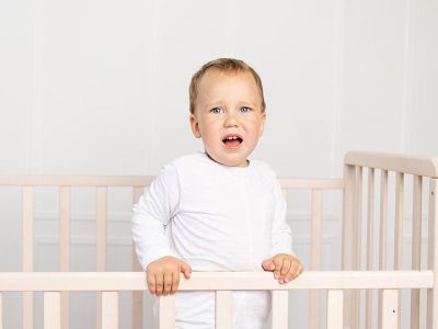 Μήπως το παιδί φοβάται την κούνια του;