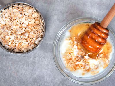 Ομορφιά για μαμάδες: Σπιτικά καλλυντικά με βάση τη βρόμη