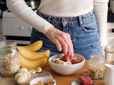 Μαμά και διατροφή: Οκτώ συνταγές με βρόμη για το πρωινό σας (βίντεο)