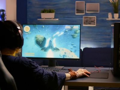 Έφηβοι στον κόσμο των videogames: Η γενιά Ζ (παί)ζει ψηφιακά - Οι on-line συνήθειες των νέων