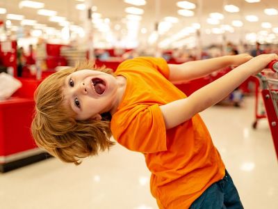 Πώς να αντιμετωπίσετε τα ξεσπάσματα του παιδιού στο σούπερ μάρκετ