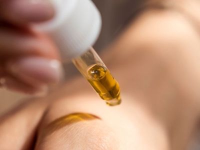 Έχεις ξηρό δέρμα; 15 ενυδατικά έλαια και tips για να ανακουφιστείς